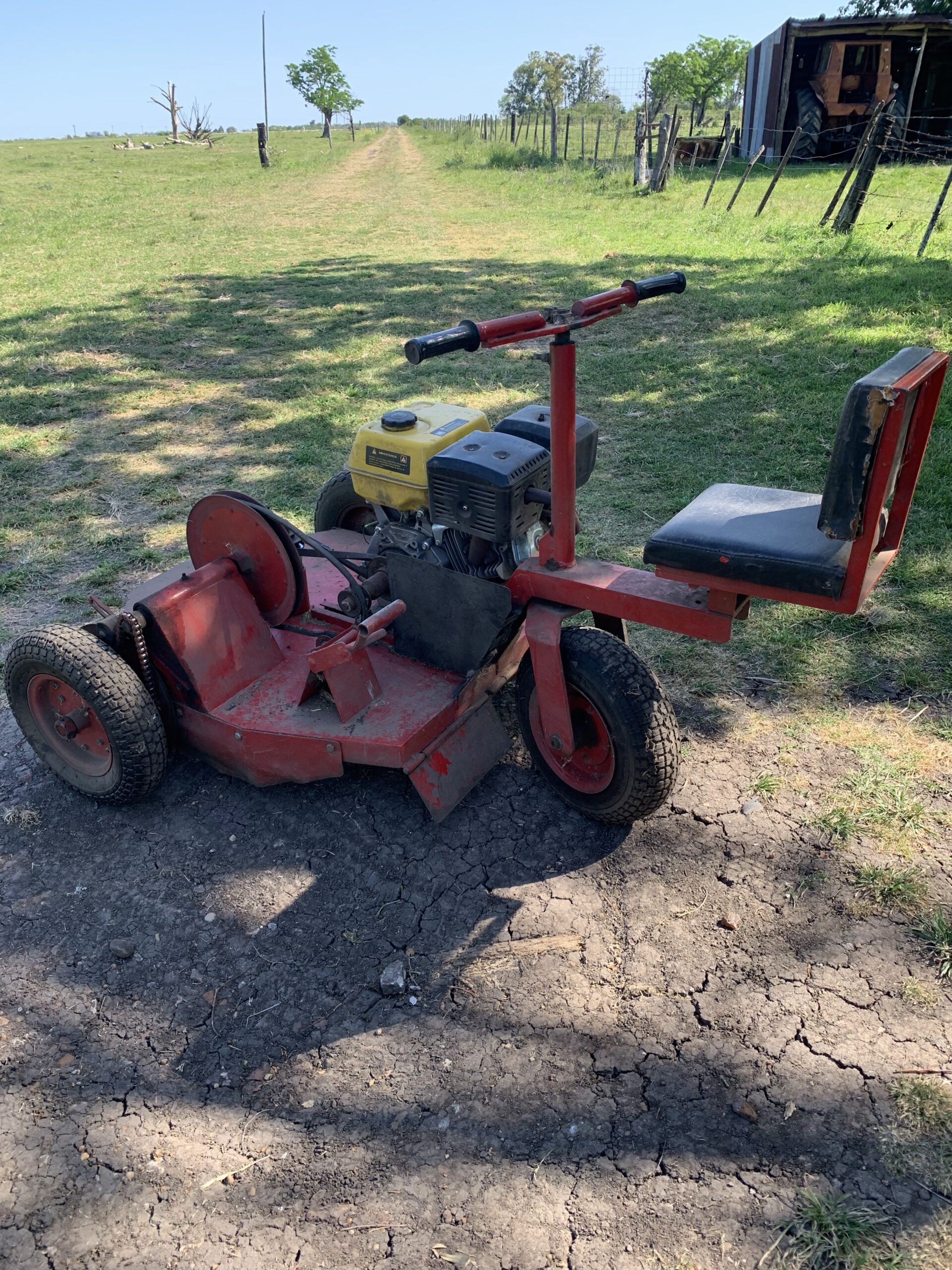 VENDO TRACTOR-CORTACESPED