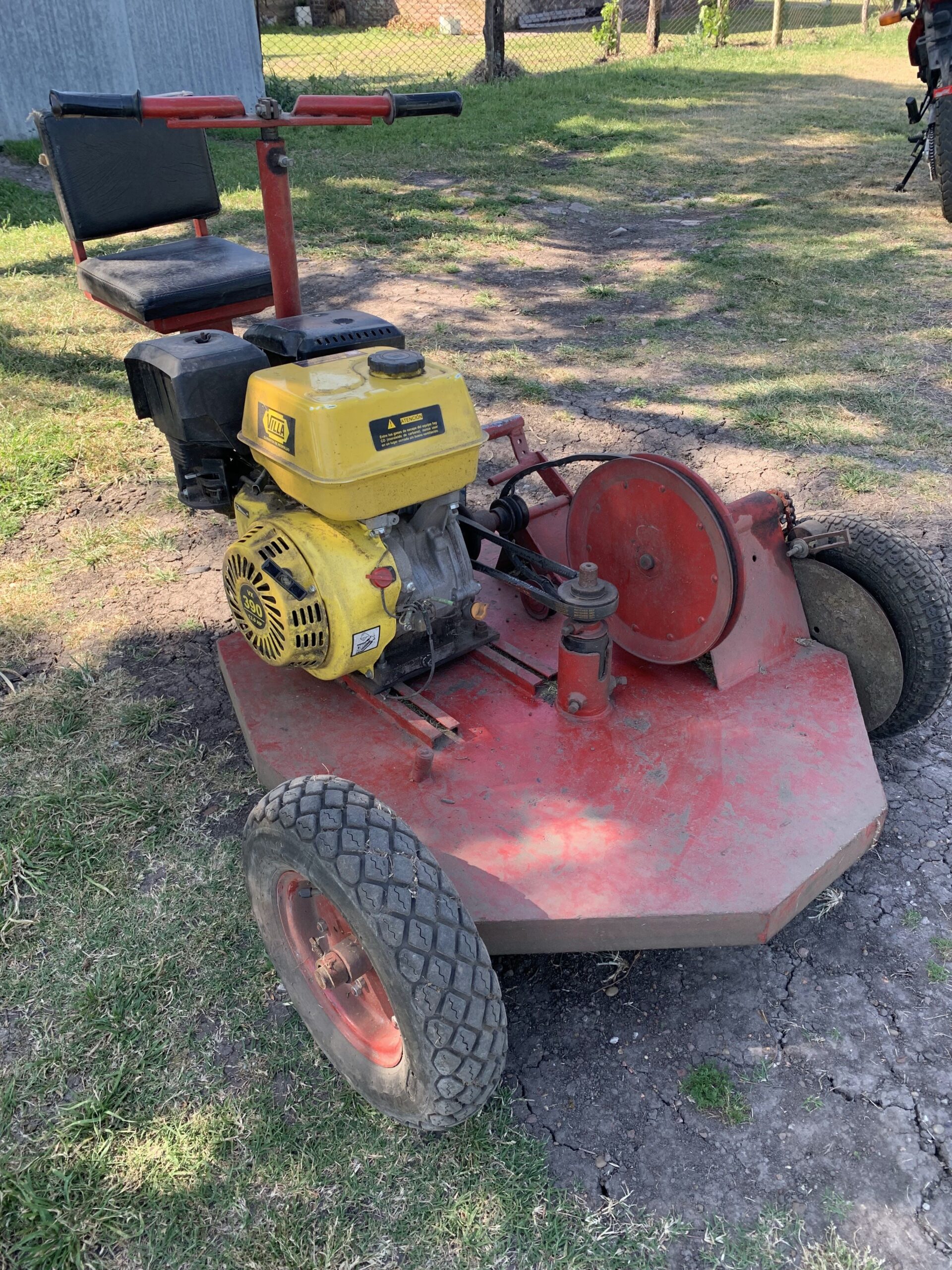 VENDO TRACTOR-CORTACESPED