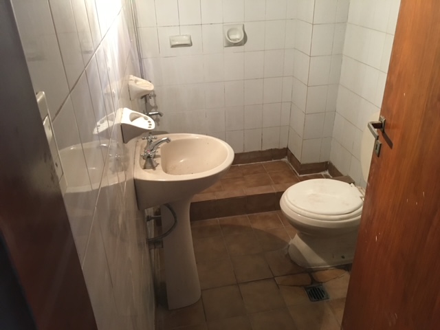 JUEGO DE LOZA DE BAÑO LAVABO INODORO VIDET DUCHA
