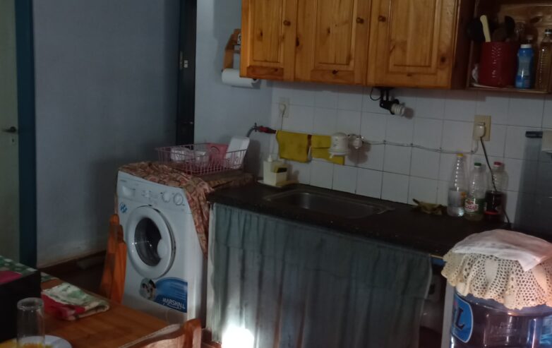 VENDO o PERMUTO por Vehículo + USD, una CASA en Posadas Mnes.