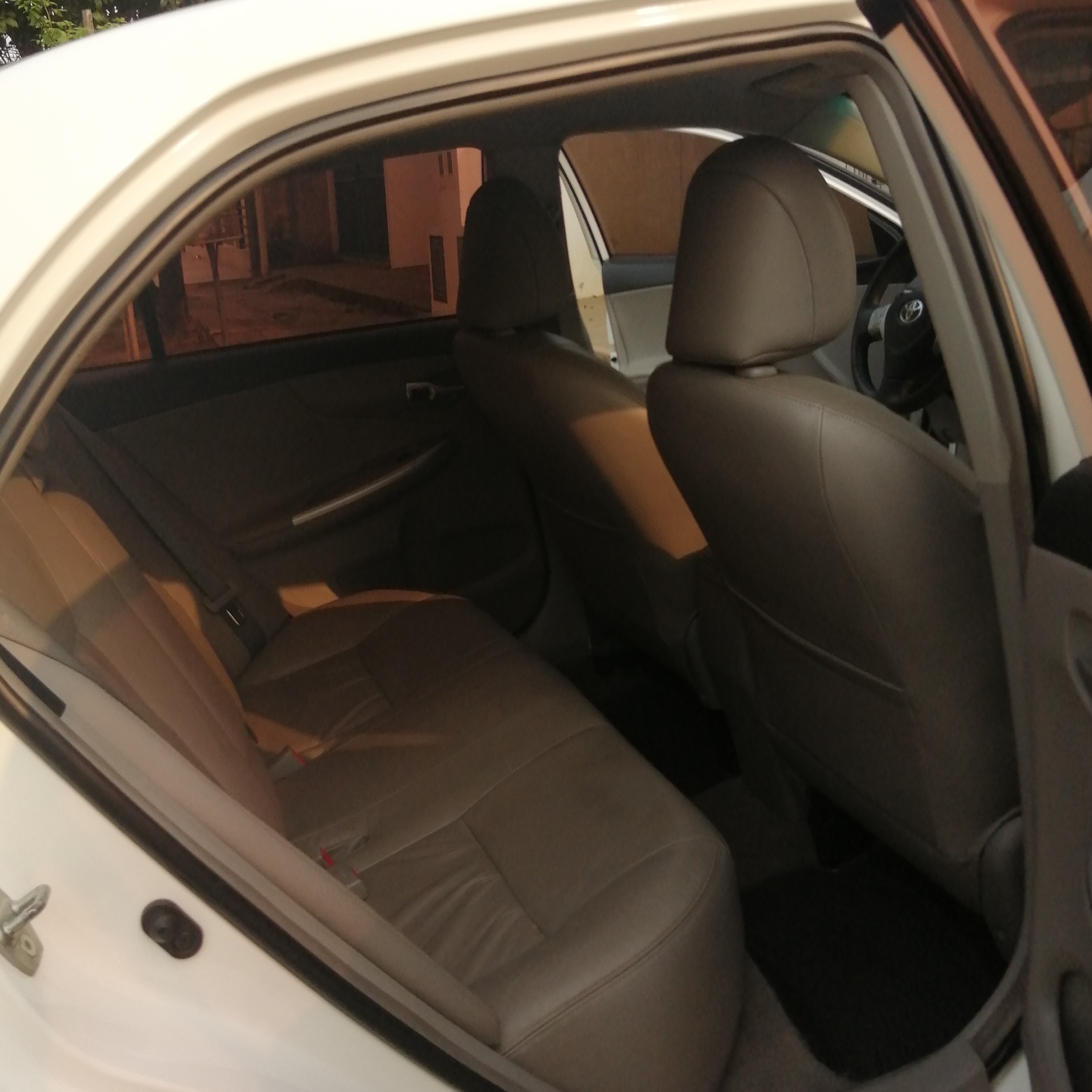 Toyota Corolla Xei 1.8 At pack con GNC