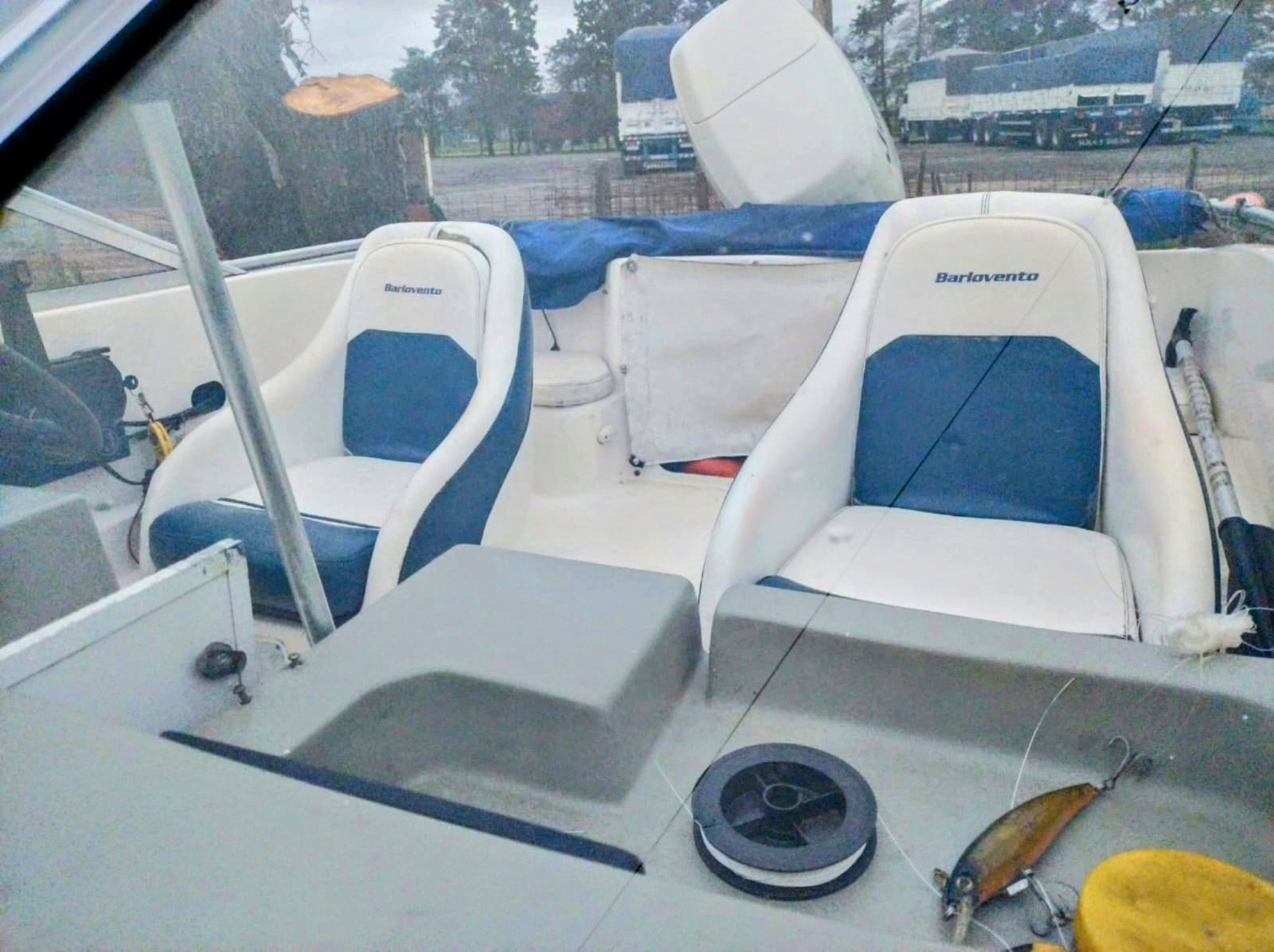 LANCHA QUICKSILVER 490