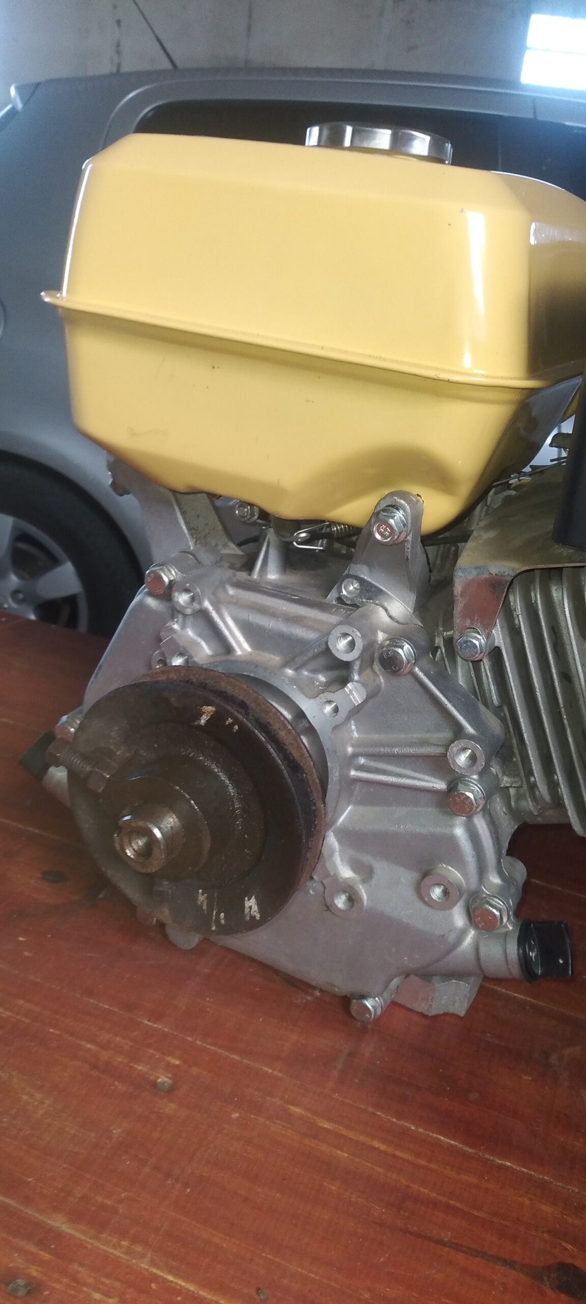 Vendo motor niwa 8hp como nuevo.