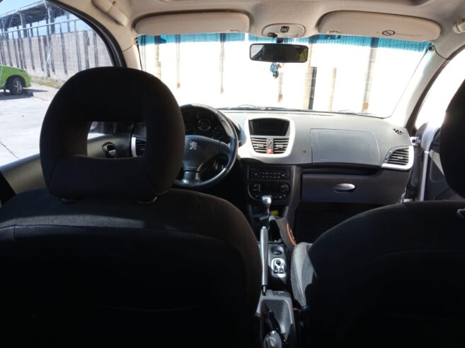 VENDO PEUGEOT 207 COMPACT XT 2.0 HDI