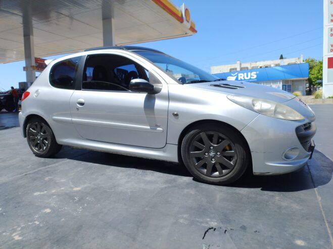 VENDO PEUGEOT 207 COMPACT XT 2.0 HDI